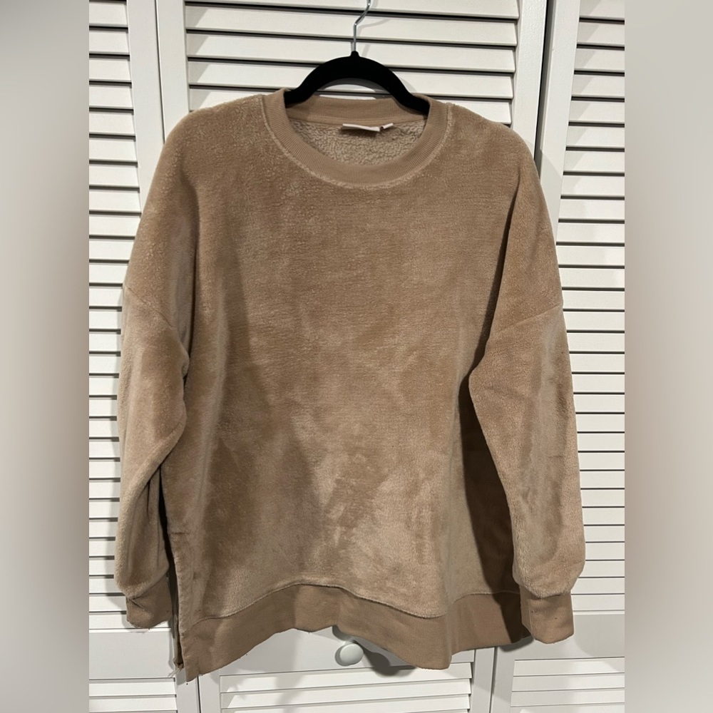 SO cozy fleece sweater size L